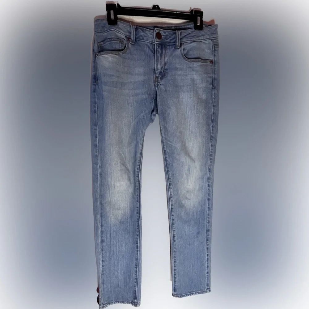 American Eagle light wash jeans, skinny - Picture 2 of 4